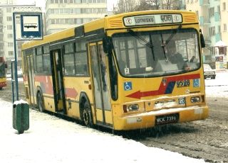Gniot #9528 jako linia 406, ul. Dworcowa