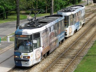 Skład 2308+2309 na linii 70, ul. Z. Wróblewskiego, 2009.04.27