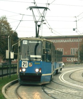 Skład 2444+2443 jako linia 21, ul. Nowy Świat