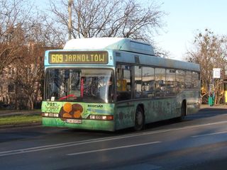 Gazowy Neoplan #701 na linii 609, ul. Strzegomska, 2008.12.03